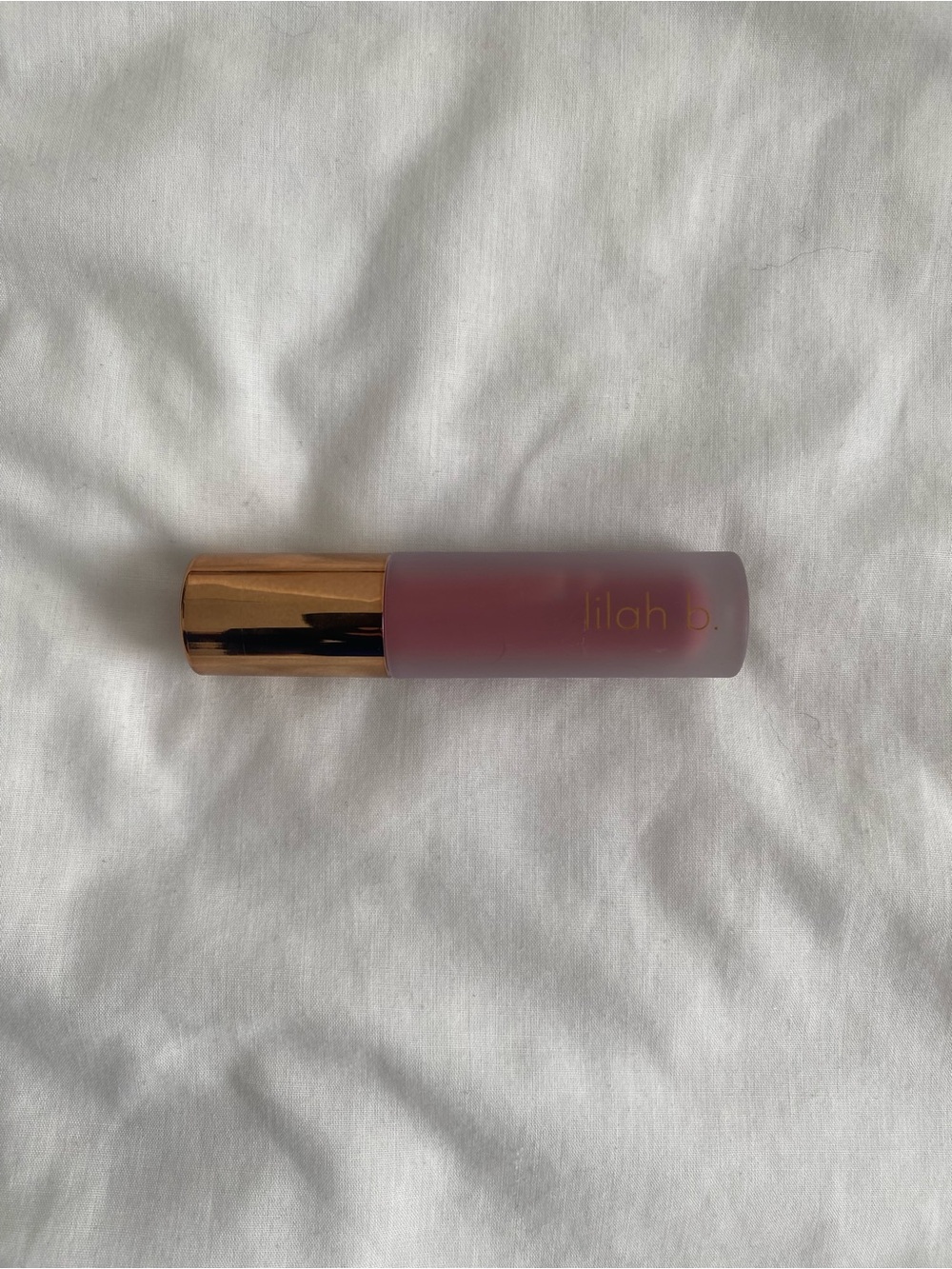 NEW lilah b. Lovingly Lip Tinted Oil in b.remarkable - Picture 2 of 4